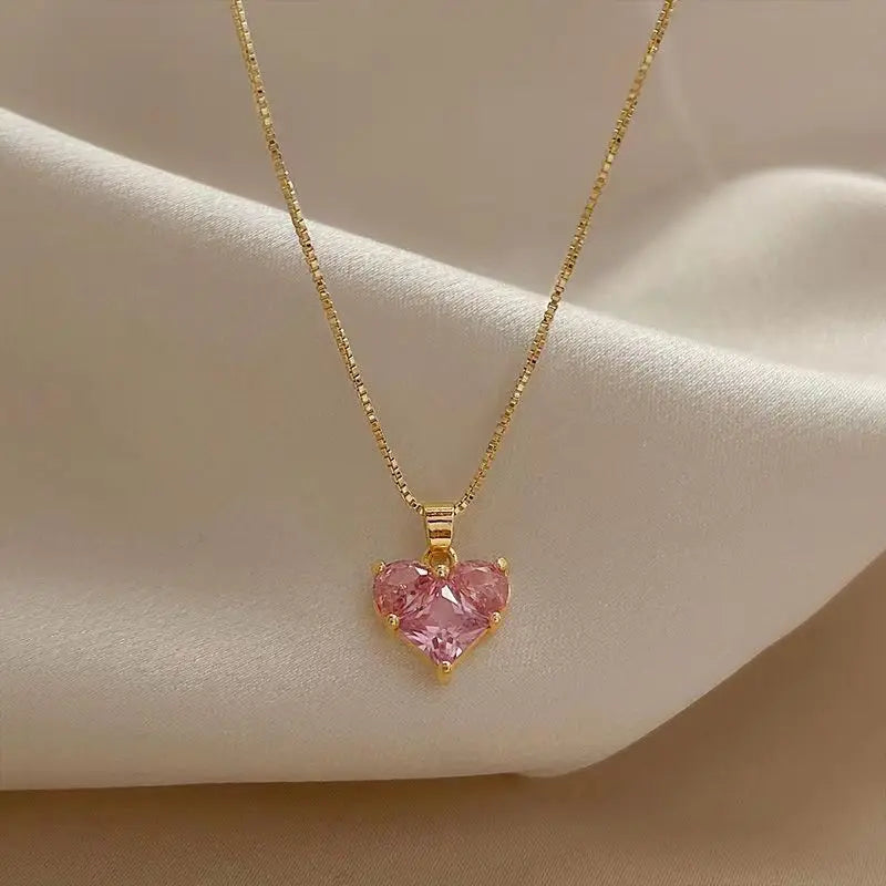 2023 New Fashion Trend Unique Design Elegant Delicate Pink Love Zircon Clavicle Necklace Women Jewelry Party Gift Wholesale