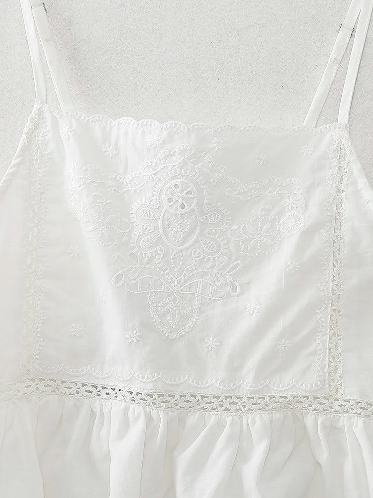 XNWMNZ Women's Fashion 2023 Embroidered Top Women Vacation Straight Neckline Adjustable Thin Straps Versatile Female Top