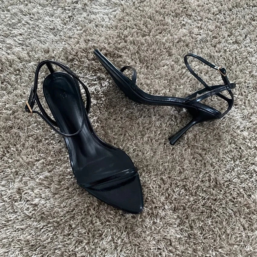 2024 Fashion women shoes sexy high heel sandals pointed toe ankle strap buckle stiletto sandals high heels