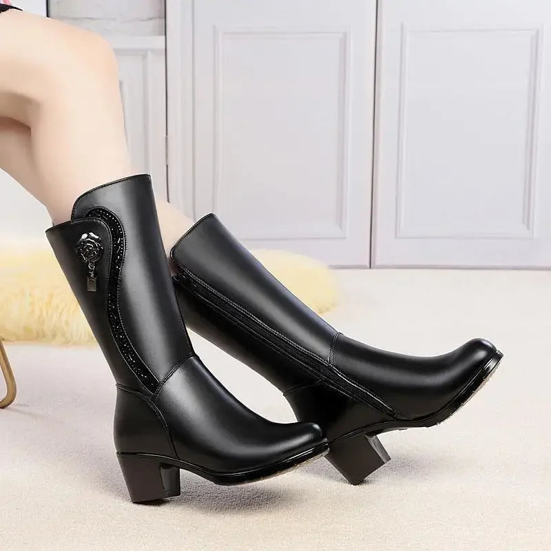 2023 Non-slip Thick Snow Boots Women Plus Velvet Cotton Black Long Boots Winter Mid-Calf Mid-tube Shoes for Women Size 41 42