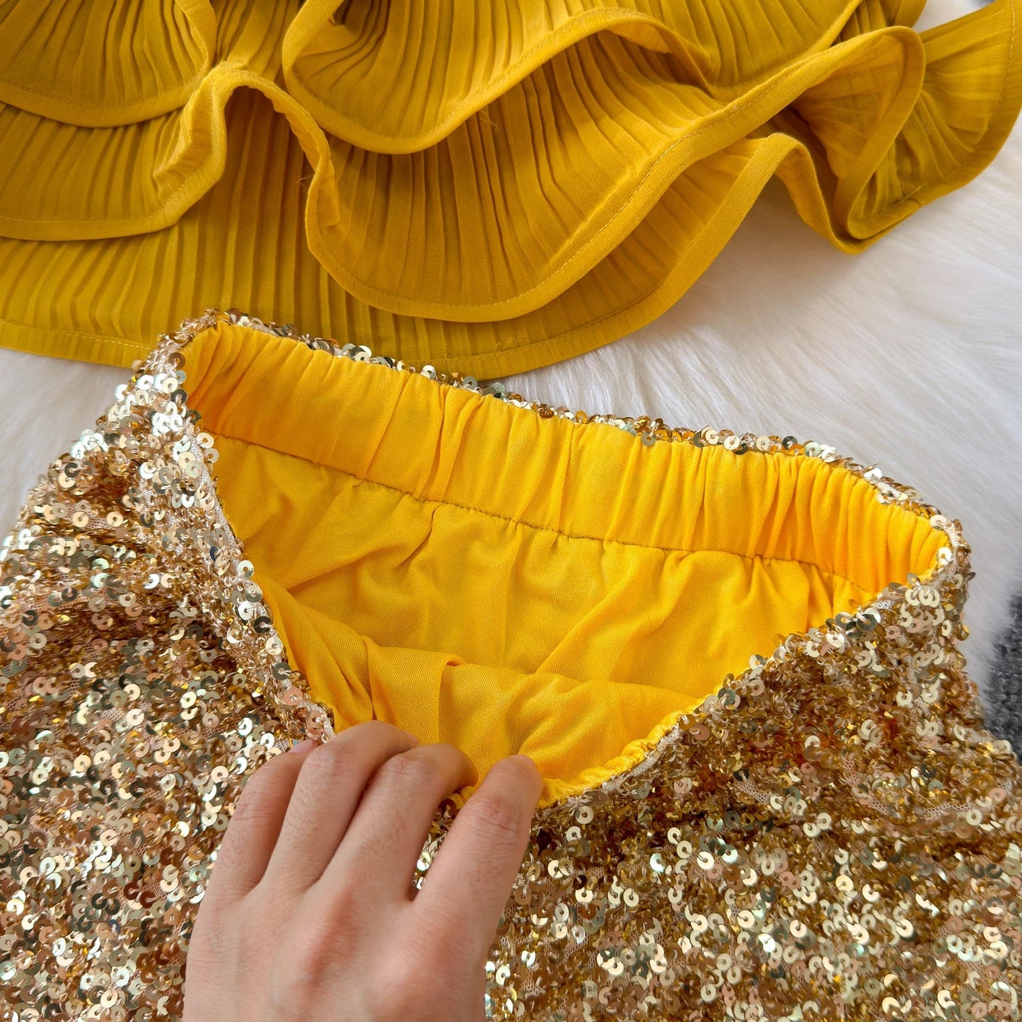 Summer New Light Luxury Sequin Two Piece Skirt Set Women's V-neck Belt Blouse Top+Slim Fit High Waist Wrap Hip Half Skirt Set Viralgem Store