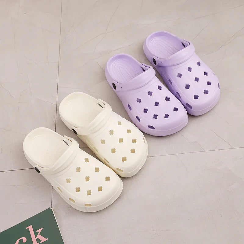 2024 Summer New Garden Shoes Slippers for Men And Women Outdoor Soft Sole Bathroom Slippers Fashion Waterproof Sandal Slippers