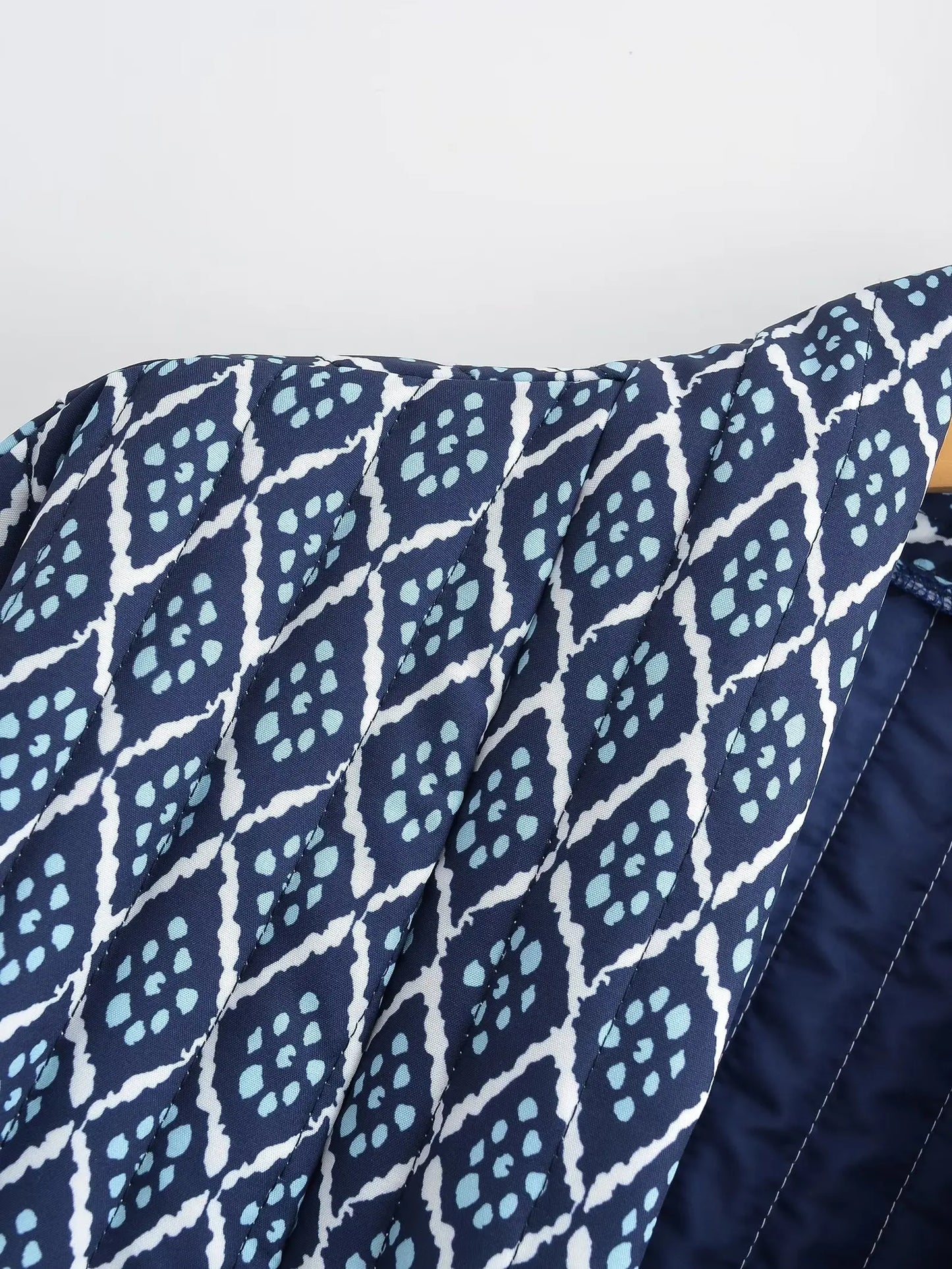 TRAFZA Vintage Patchwork Thick Cotton Jacket Women Loose Pocket Long Sleeve Autumn Winter Jacket Female O-Neck Ladies Outwear