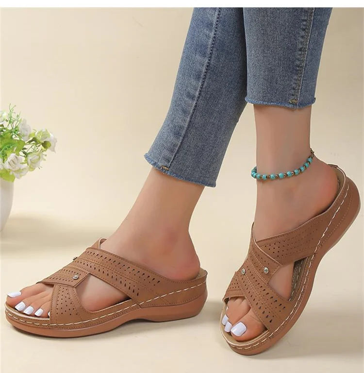 Women Sandals 2023 Soft Bottom Summer Shoes For Women Luxury Sandals Summer Footwear Female Indoor Outdoor Slippers Low Heels