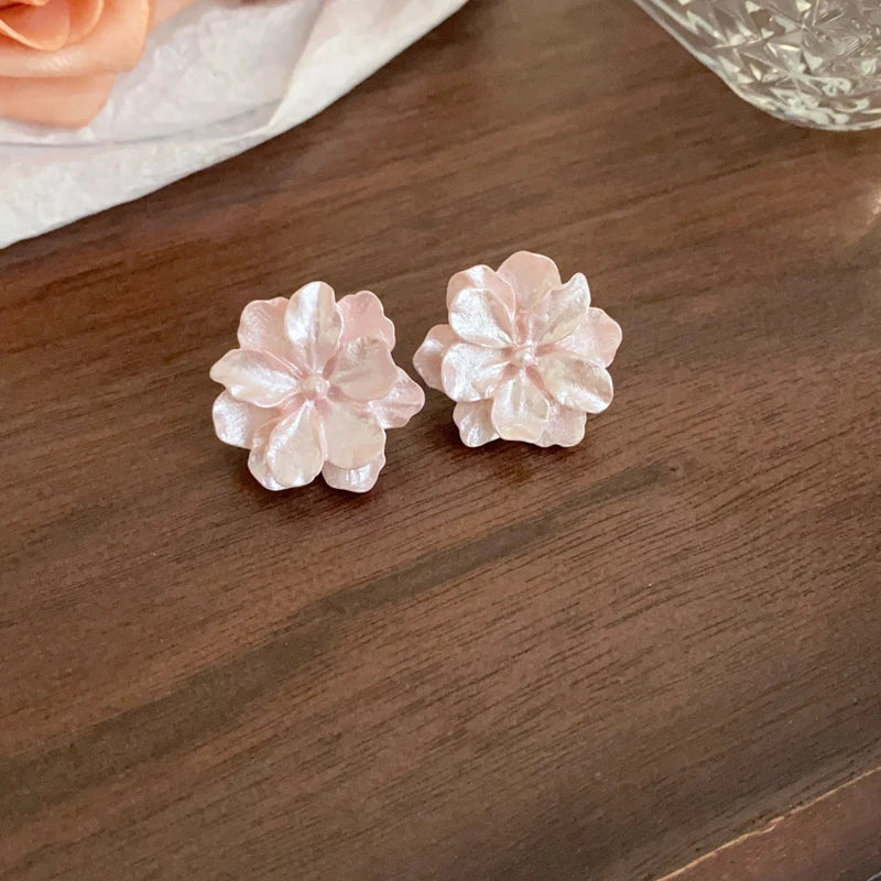 Acrylic White Camellia Flowers Stud Earrings for Women Fashion Temperament Fairycore Earring Party Wedding Jewelry Wholesale Viralgem Store