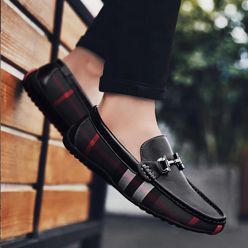 2024 new boat shoes fashion trend classic casual shoes men's loafers breathable daily casual fashionable leather shoes Viralgem Store