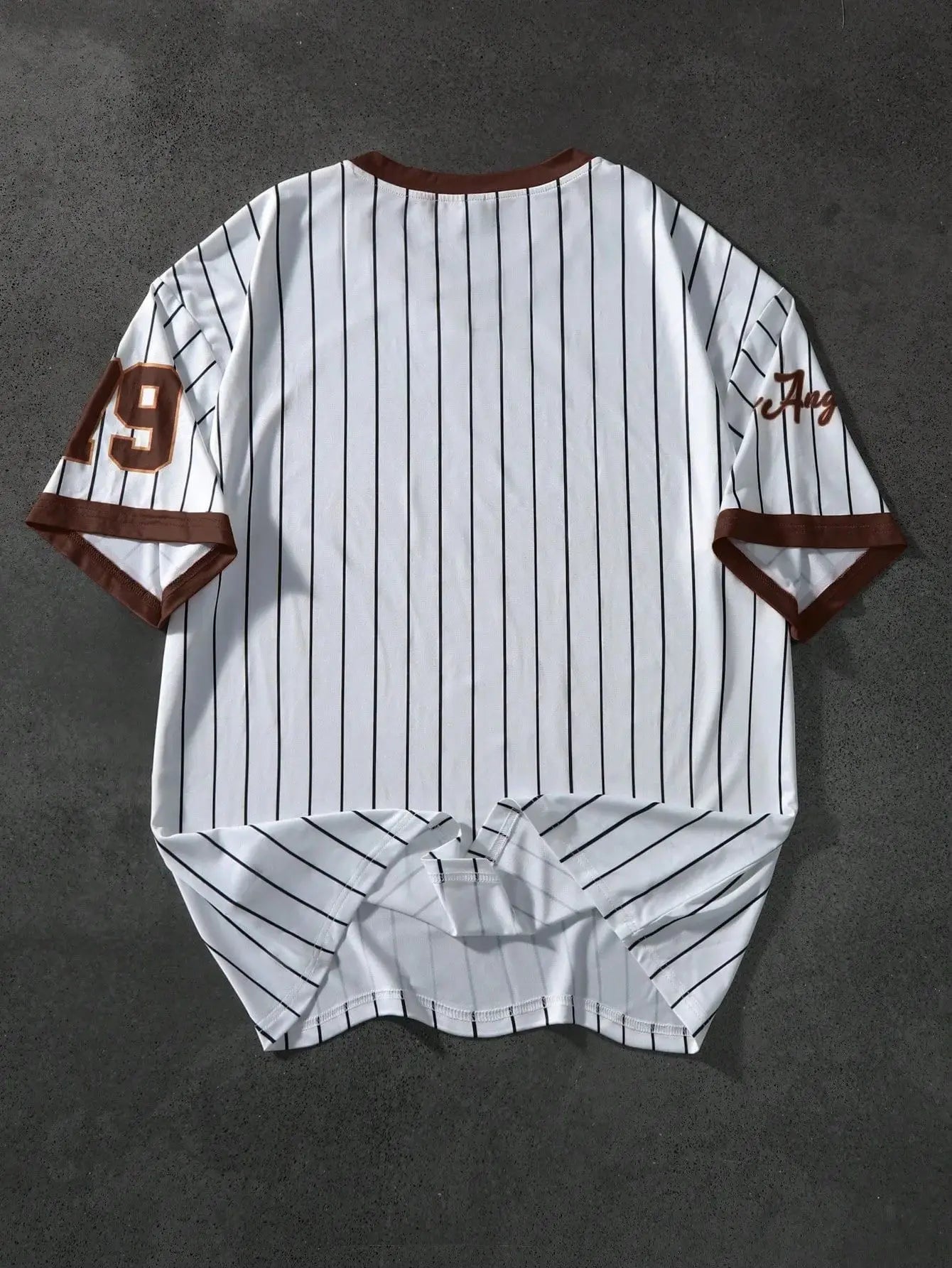 2025 summer new V-neck T-shirt Men's sports printed T-shirt V-neck short-sleeved T-shirt retro baseball chic