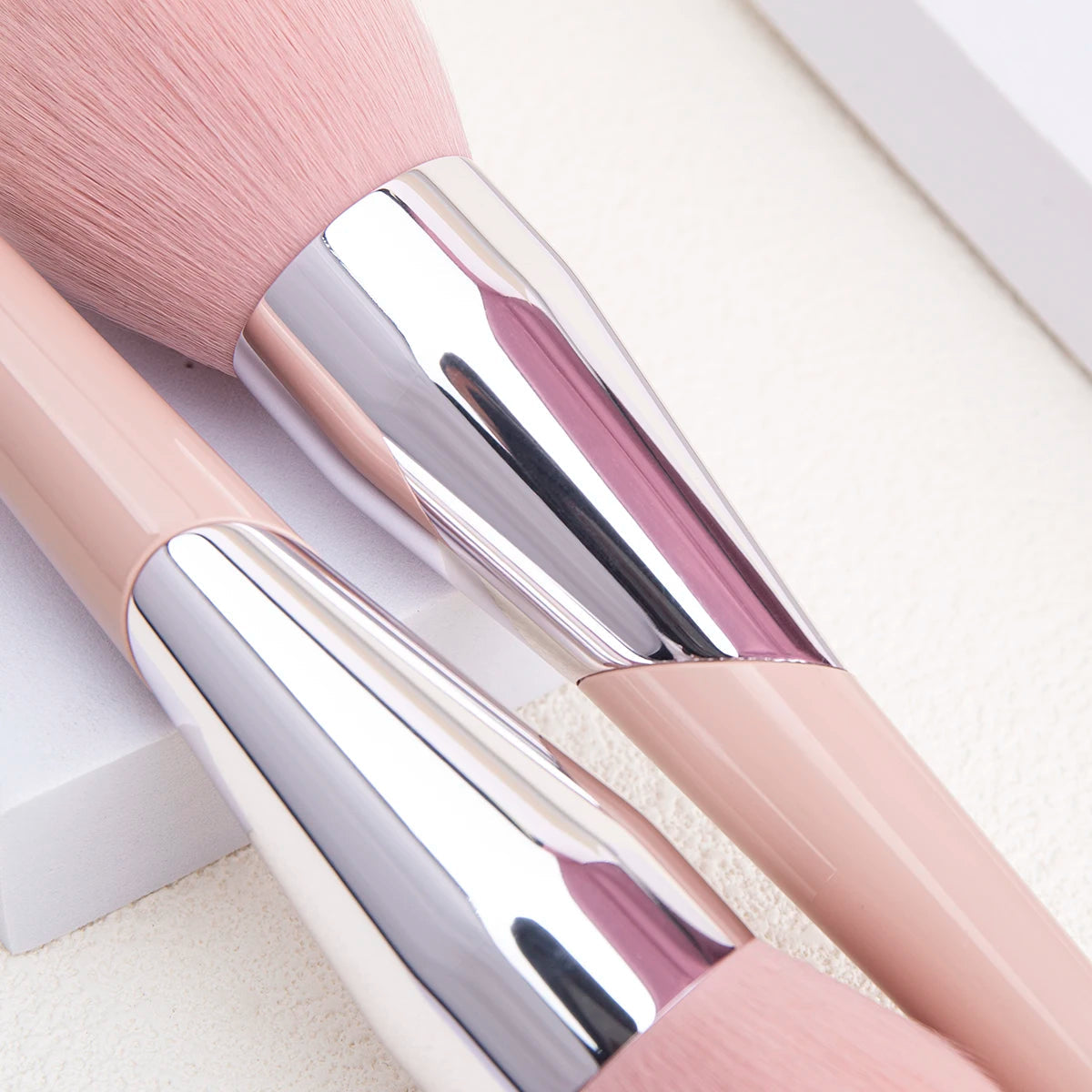 100# Large Powder Make Up Brush Big Powder Bronzer Brush Fluffy Pink Synthetic Hair Face Contour Bronzer Powder Makeup Tool Viralgem Store