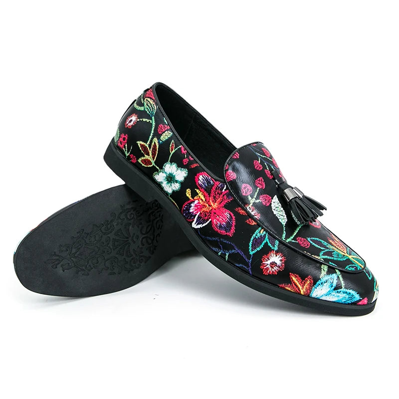 Street Style Male Loafers Pointed Casual Moccasins for Men Fringed Slip-on Men's Shoes Bean Boat Shoes New Fashion Driving Flats Viralgem Store