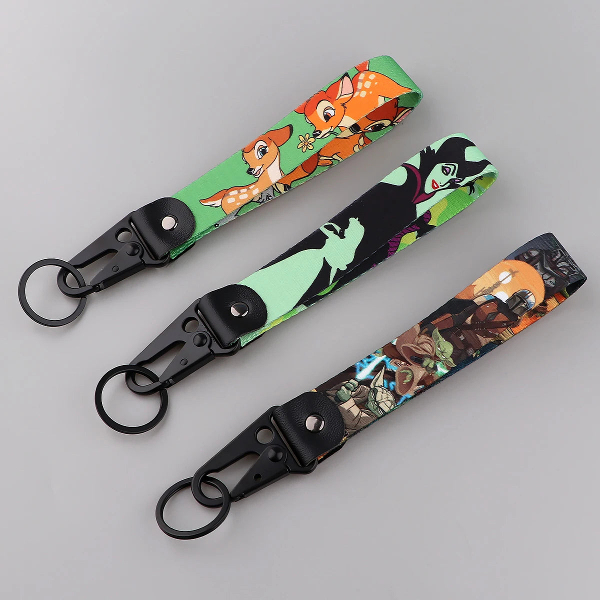 YQ1385 Stitch Eagle Beak Keychain Lanyard Yoda Keyrings Venom Short Keychain Strap Car Keys Bags Pendant Holder Fans Gift