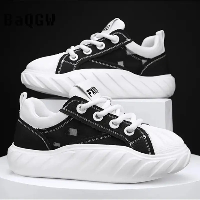 2023 Fashion Breathable Mens Thick Bottom Skate Shoes Outdoor Student Sneakers Sport Running Heighten Trend Comfortable Designer