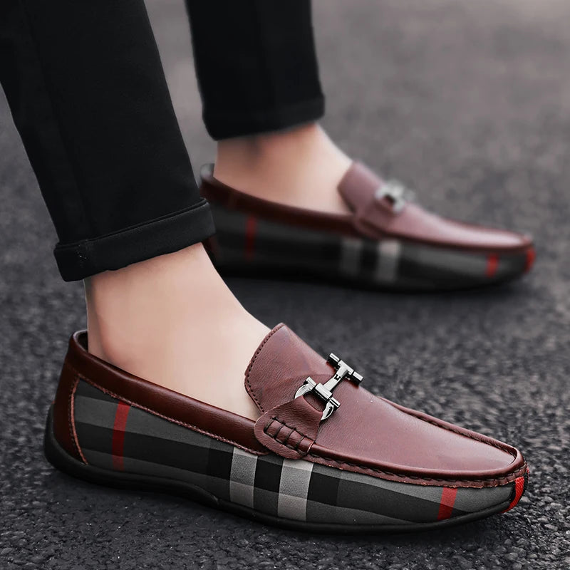 2024 new boat shoes fashion trend classic casual shoes men's loafers breathable daily casual fashionable leather shoes Viralgem Store