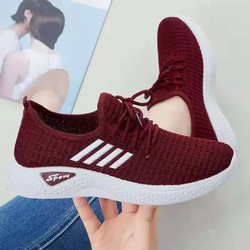 Trendy Shoes New Fly-Knit Sneakers Spring and Summer Soft Bottom Casual Mom Shoes Mesh Low-Top Running Student Shoes