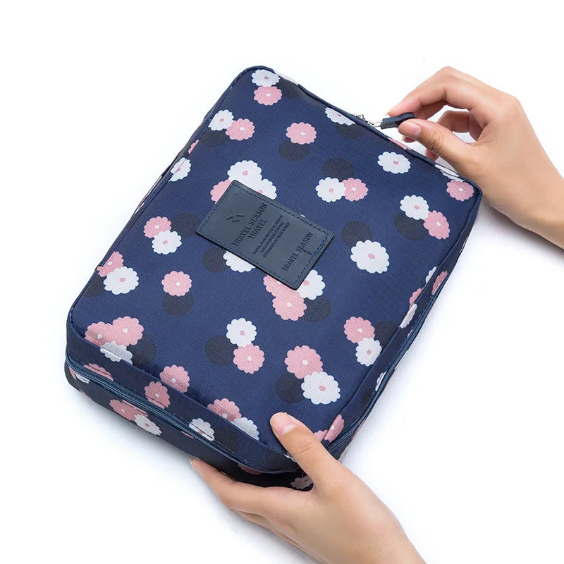 Travel Outdoor Girl Makeup Bag Women Cosmetic Bag Women Toiletries Organizer Waterproof Female Storage Make up Cases