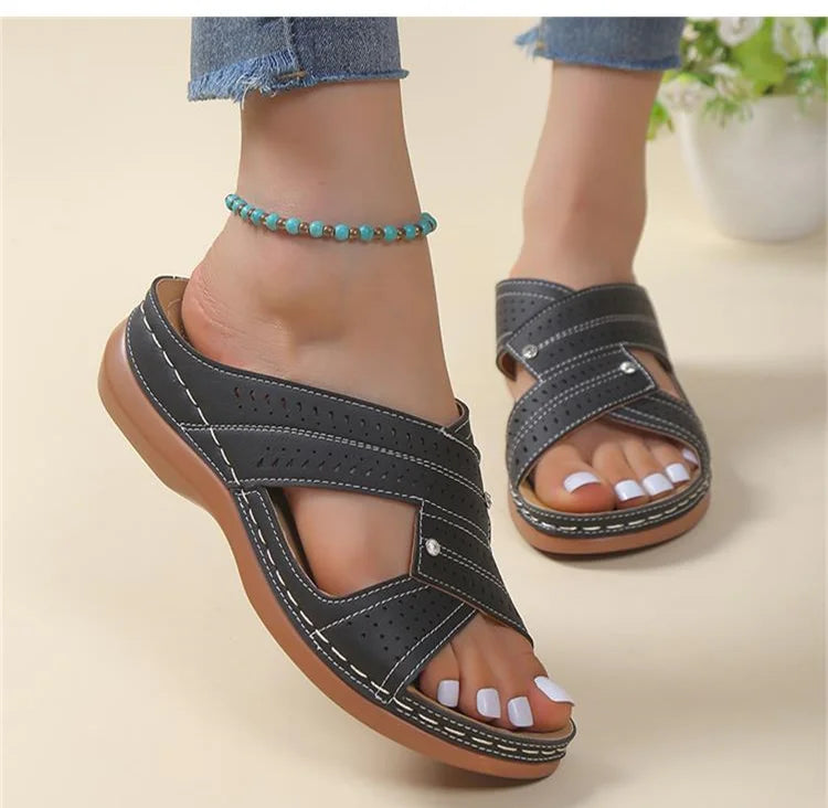 Women Sandals 2023 Soft Bottom Summer Shoes For Women Luxury Sandals Summer Footwear Female Indoor Outdoor Slippers Low Heels