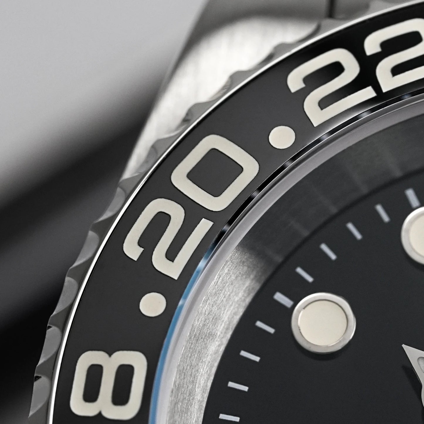 Watchdives WD16760 NH34 Sub GMT Watch Stainless Steel Sapphire Automatic Movement BGW9 Luminous 300m Waterproof Watches for men