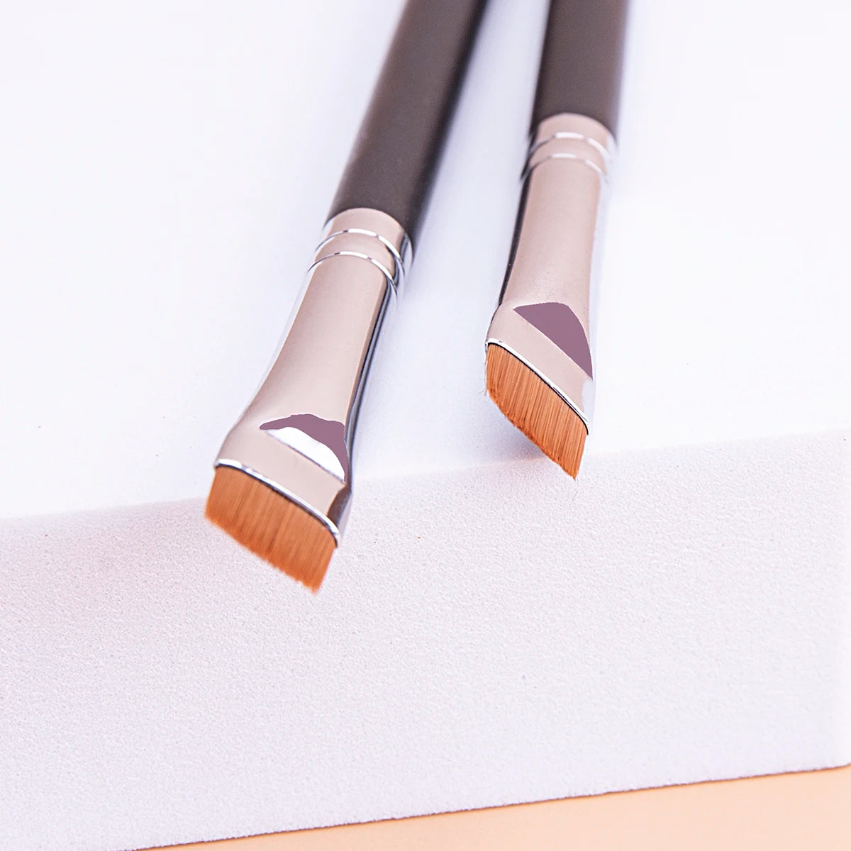 212 Flat Eyebrow Brush Ultrathin Eyebrow Makeup Brushes Flat Eyeliner Brush Thin Eye Liner Brow Contour Beauty Brush Tool