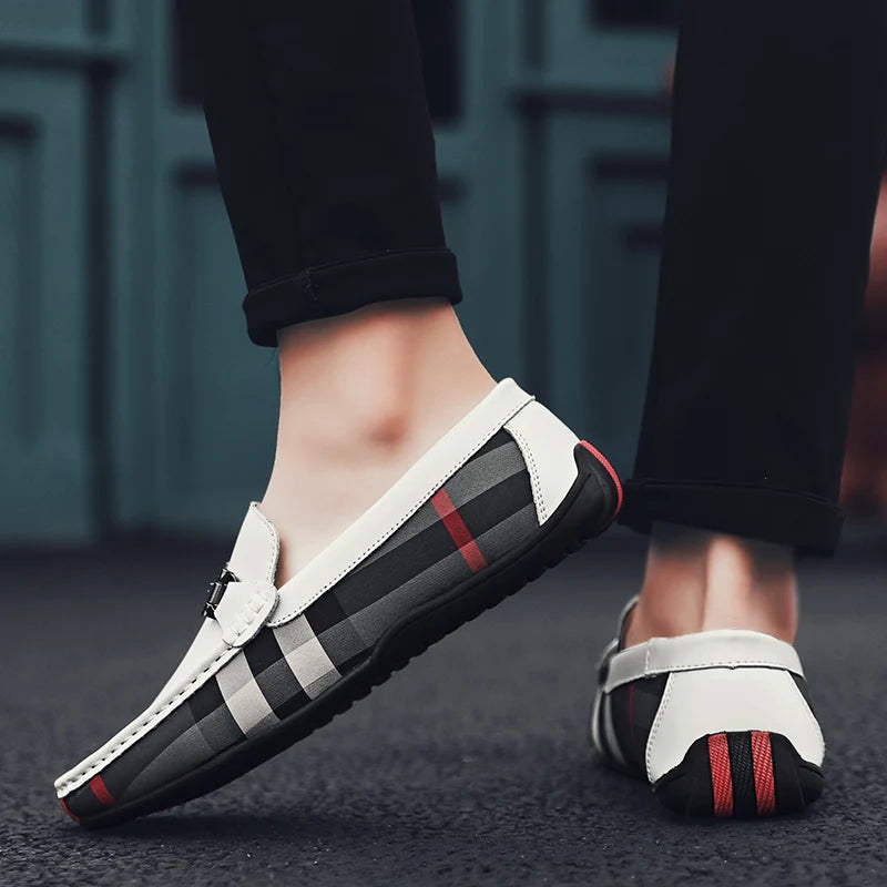 2024 new boat shoes fashion trend classic casual shoes men's loafers breathable daily casual fashionable leather shoes Viralgem Store