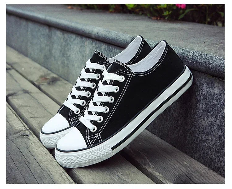 Student Running Solid ShoesWomen Vulcanized Ladies Lace-up Casual Breathable Walking Canvas Sneakers Spring Summer New Style Men