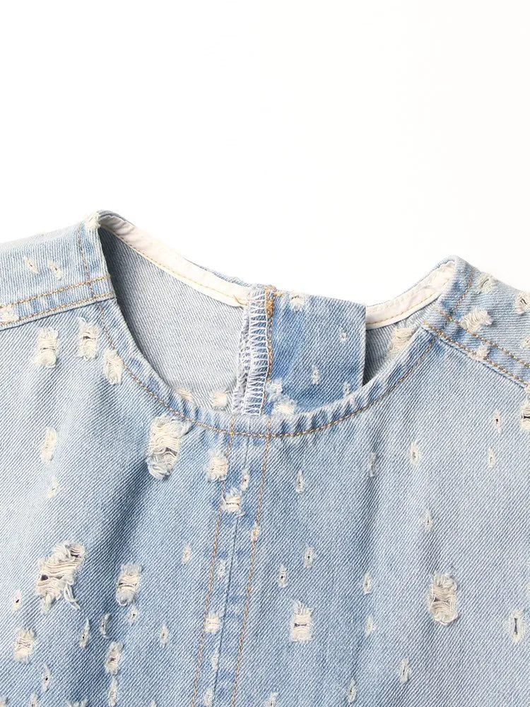TWOTWINSTYLE Denim Hollow Out Dresses For Women Round Neck Sleeveless Tunic Patchwork Pockets Vintage Dress Female Fashion Style
