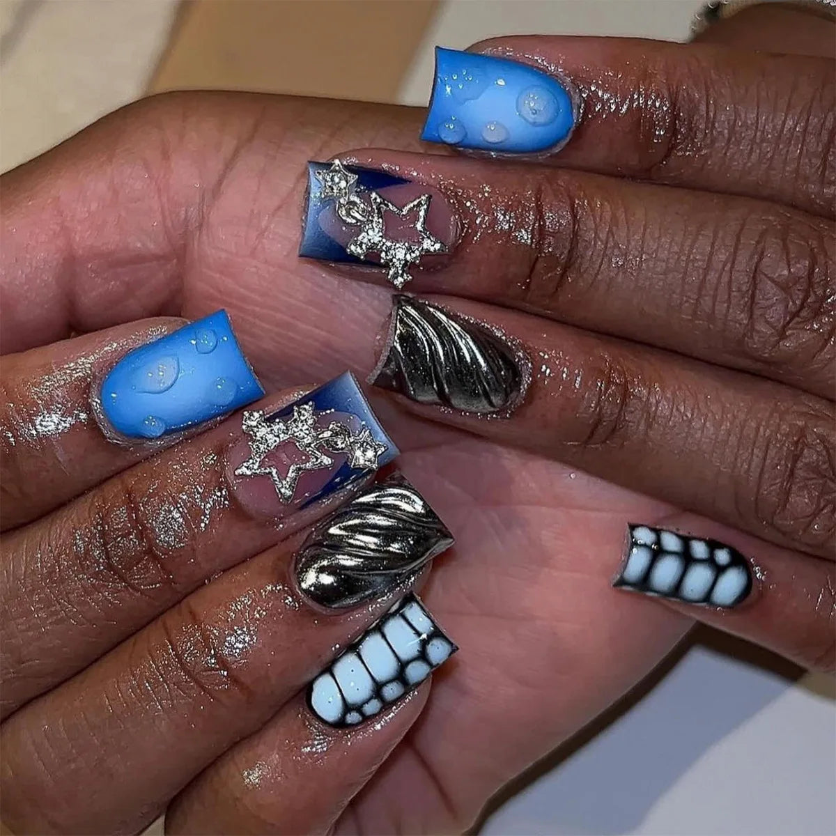 24pcs Short Duck Shaped False Nails Y2k Punk Style Rose Pink Black French Tips Press On Nail Diamond Star Flower Decor Fake Nail