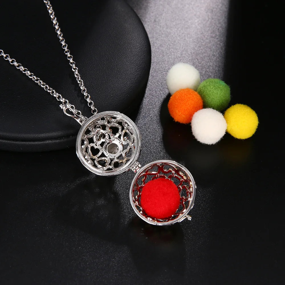 United States Chime Music Ball Woman Caller Essential Oil Necklace Perfume Diffuser Color Footprint Pendant Aromatherapy Jewelry