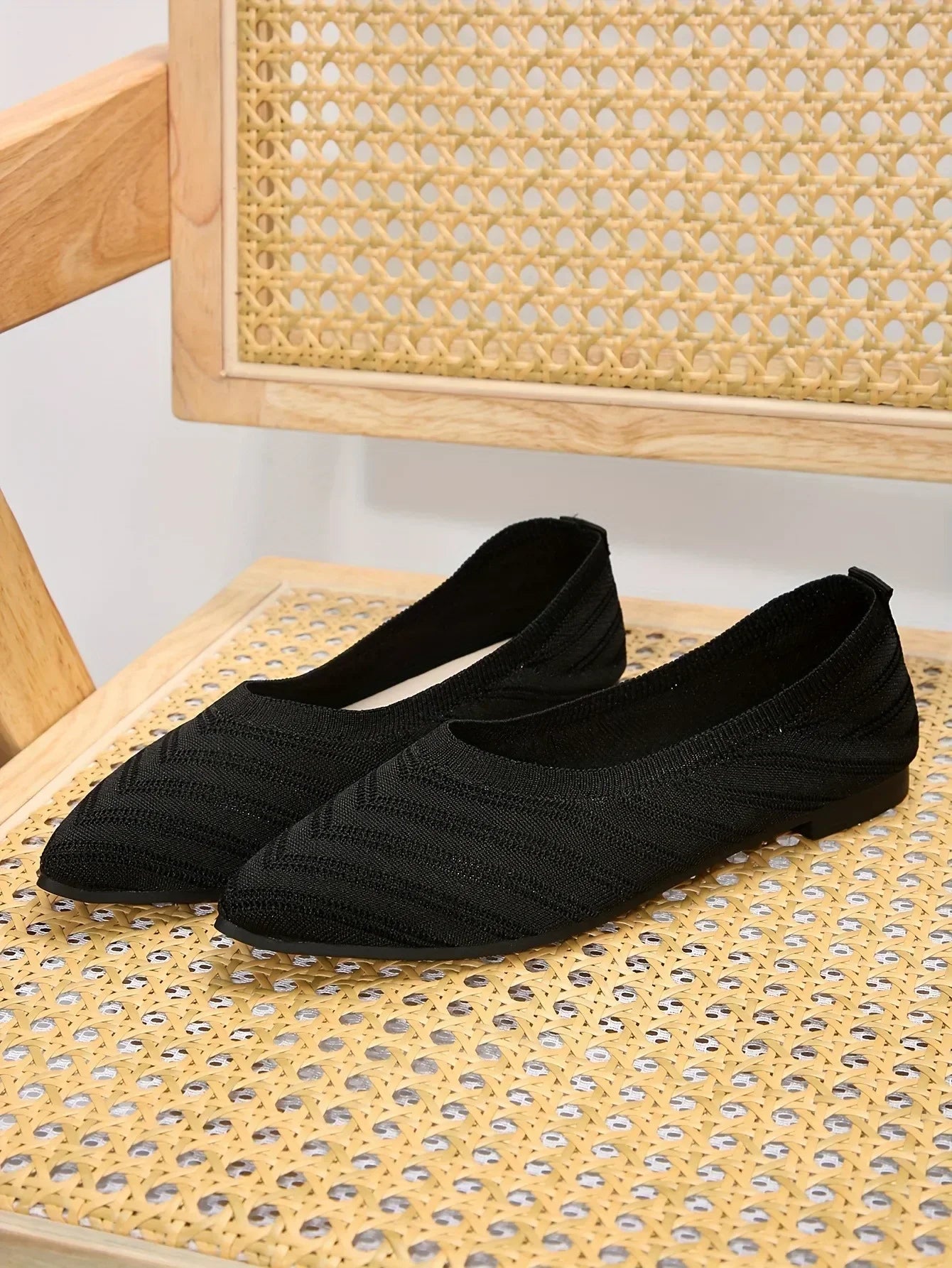 Women's Pointed Toe Flat Shoes Solid Color Knitted Slip on Shoes Casual Breathable Ballet Flats Women Flat Shoes Loafers Women Viralgem Store