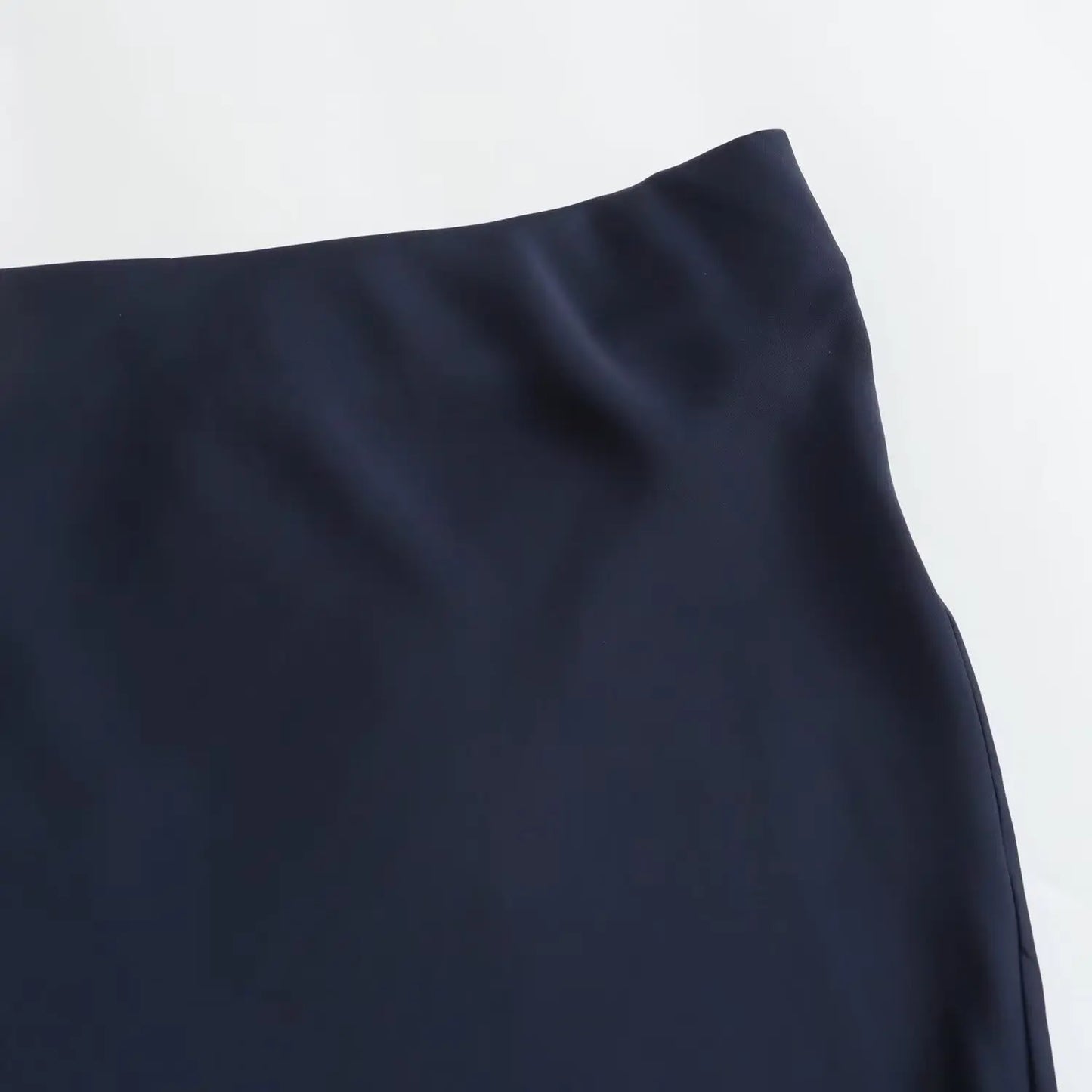 2024 New Women's European And American Style Fashion Silk Satin Texture High Waist Skirt Street Style Elegant Mid-length Skirt