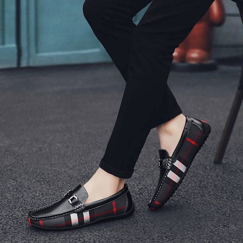 2024 new boat shoes fashion trend classic casual shoes men's loafers breathable daily casual fashionable leather shoes Viralgem Store