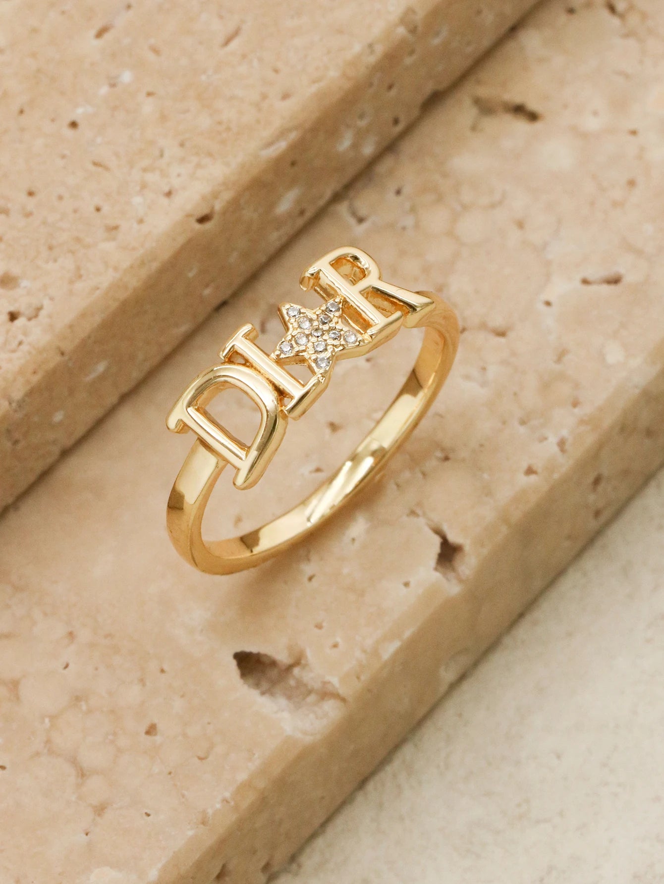 1 Piece New Zircon Letter D Ring for Women Girls Exquisite Fashion Stainless Steel Star Ring Wedding Party Jewelry Gifts