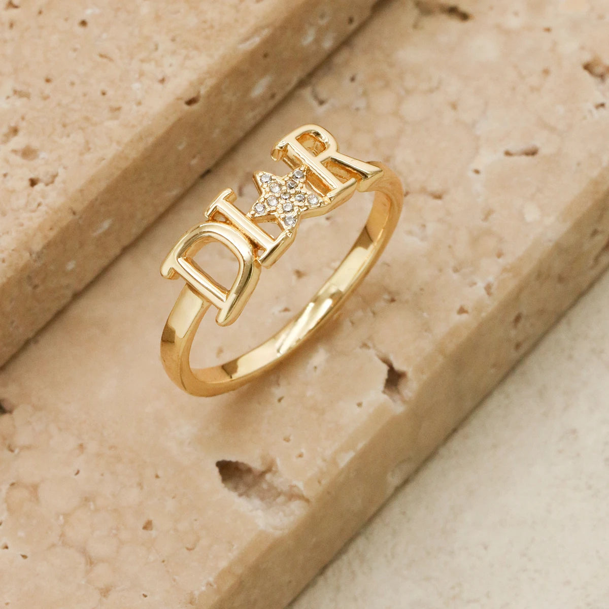 1 Piece New Zircon Letter D Ring for Women Girls Exquisite Fashion Stainless Steel Star Ring Wedding Party Jewelry Gifts