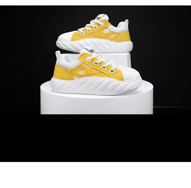 2023 Fashion Breathable Mens Thick Bottom Skate Shoes Outdoor Student Sneakers Sport Running Heighten Trend Comfortable Designer