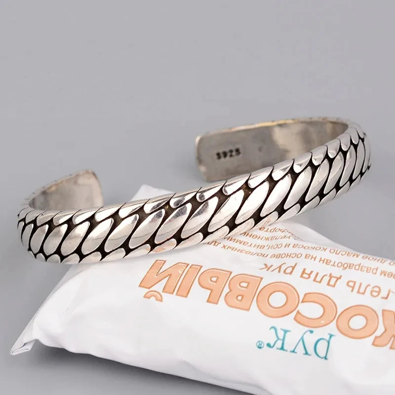 Stylish Geometric Oval Pattern Personalized Men's Open Bracelet Fashion Retro Wide Hand Jewelry Party Gift