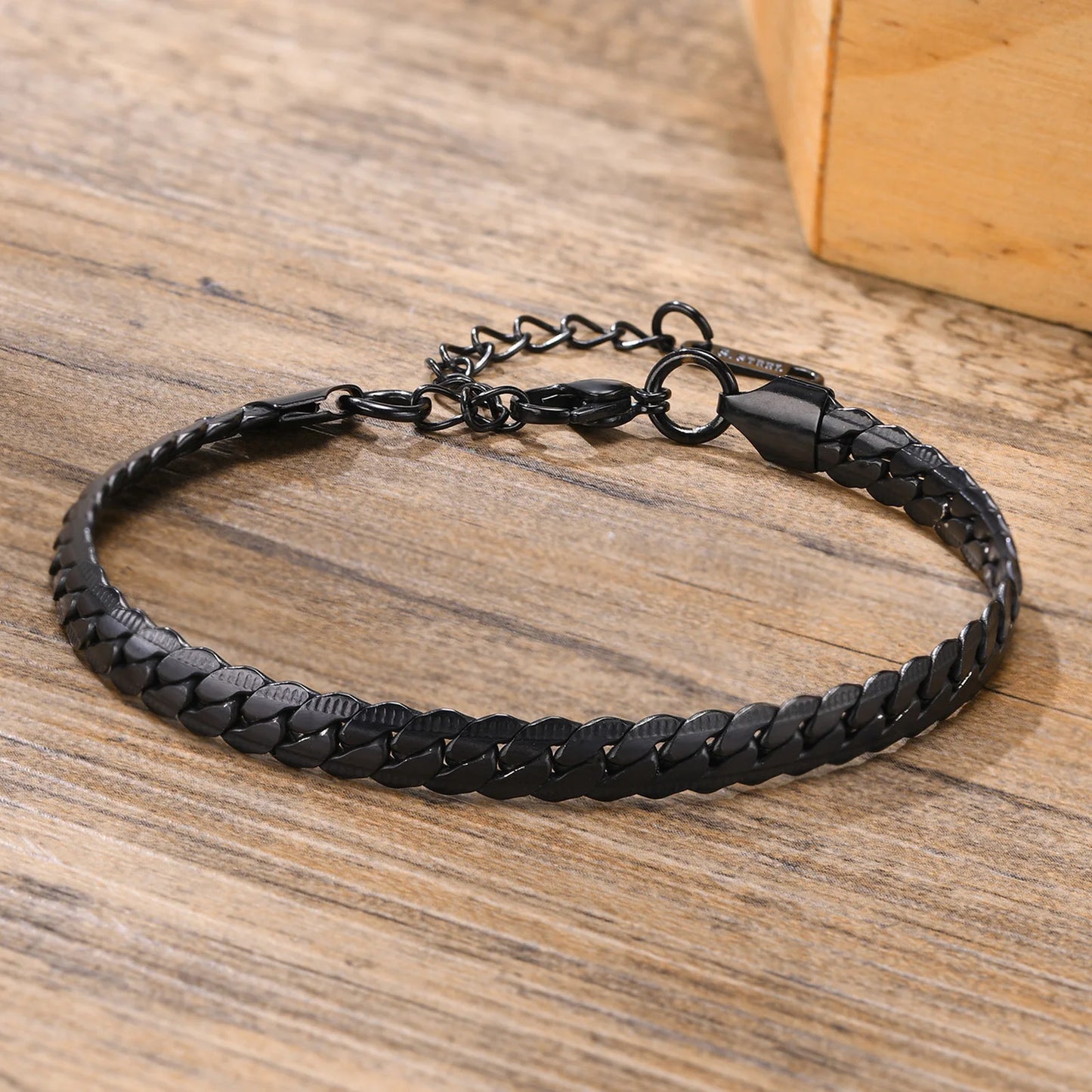 Vnox 6mm Stainless Steel Flat Cuban Chain Bracelets for Men, Adjustable Miami Curb Links Bracelet, Casual Punk Wrist Jewelry