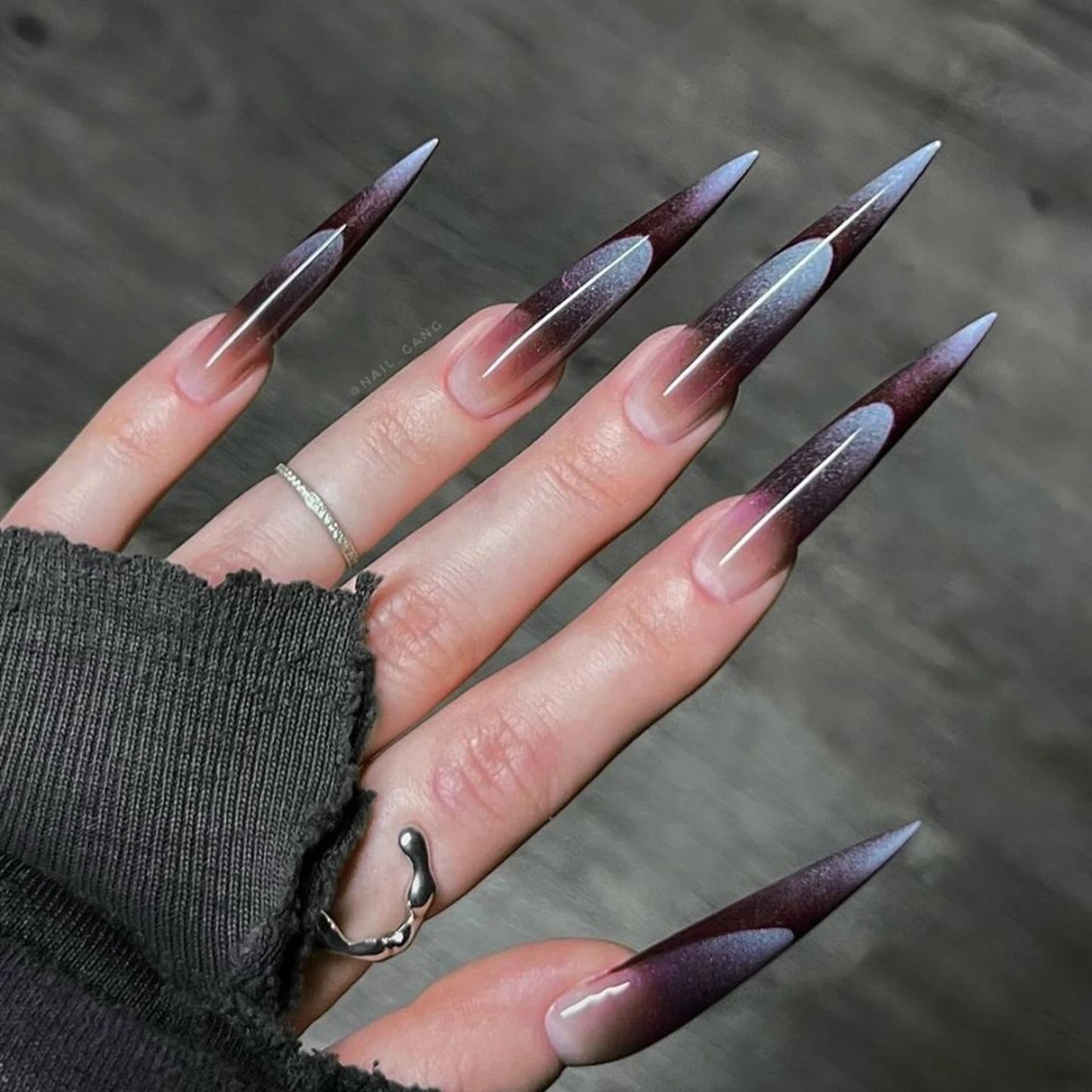 24pcs Black Gradients Long Paragraph Fashion Manicure Patch Reusable Adhesive False Nails Almond Fake Nails Press On Stiletto