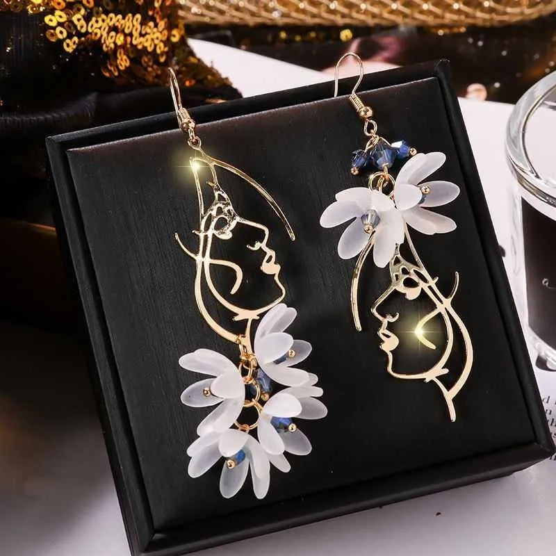 2022 New Korean Style Flower Asymmetrical Dangle Earrings for Women Shiny Rhinestone Long Tassel Cute Cat Earring Sweet Jewelry Viralgem Store