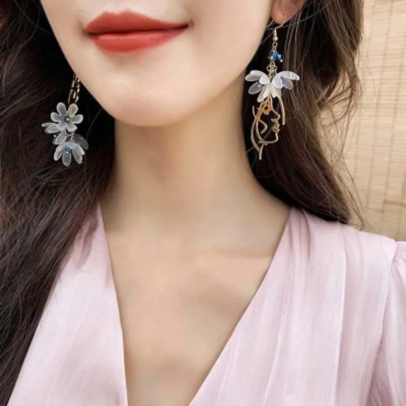 2022 New Korean Style Flower Asymmetrical Dangle Earrings for Women Shiny Rhinestone Long Tassel Cute Cat Earring Sweet Jewelry Viralgem Store