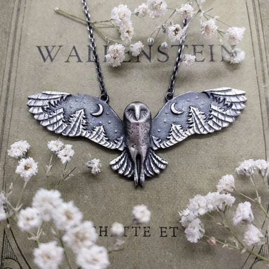 Women's Vintage Animal Totem Necklace - Silvery Owl Pendant with Moon Phase Art, Zinc Alloy Jewelry | Unique Witch Design | Perfect Gift for Ladies Freshlook Styles